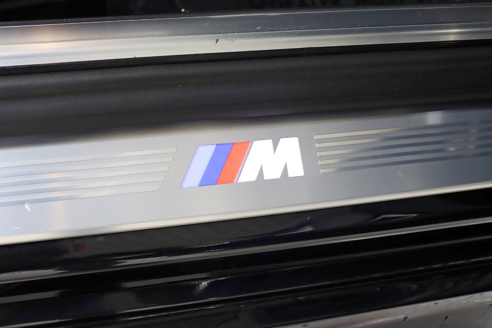 2020 BMW 750I - Image 15