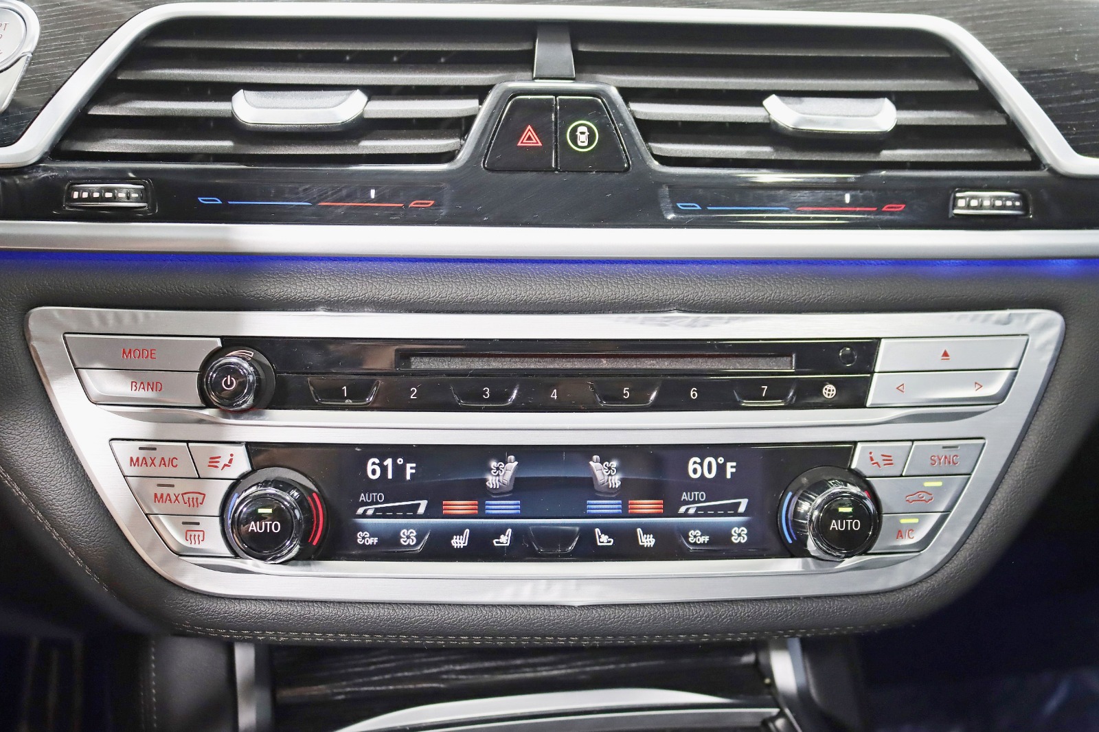 2020 BMW 750I - Image 29