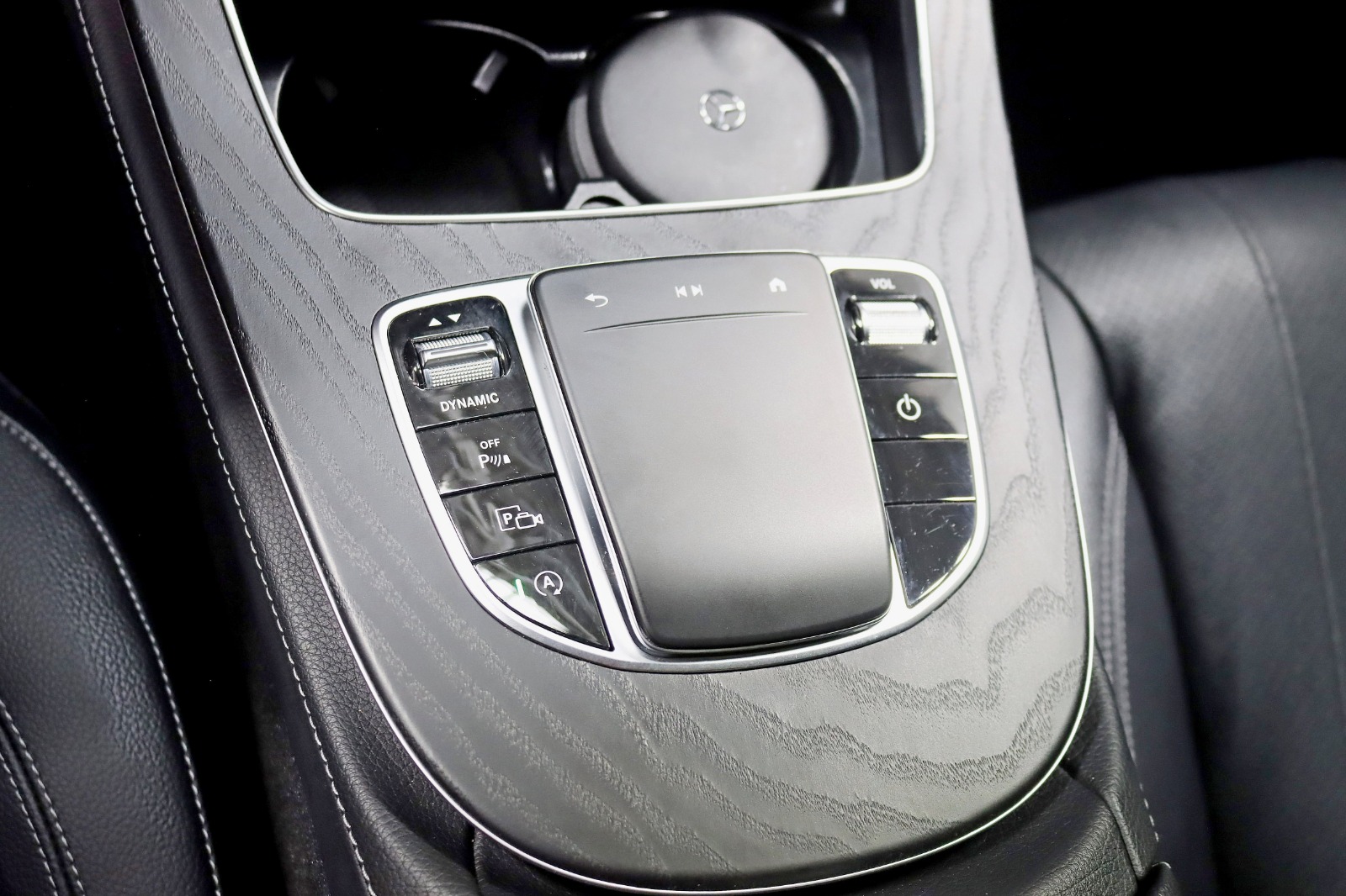 2021 MERCEDES-BENZ E-CLASS - Image 30