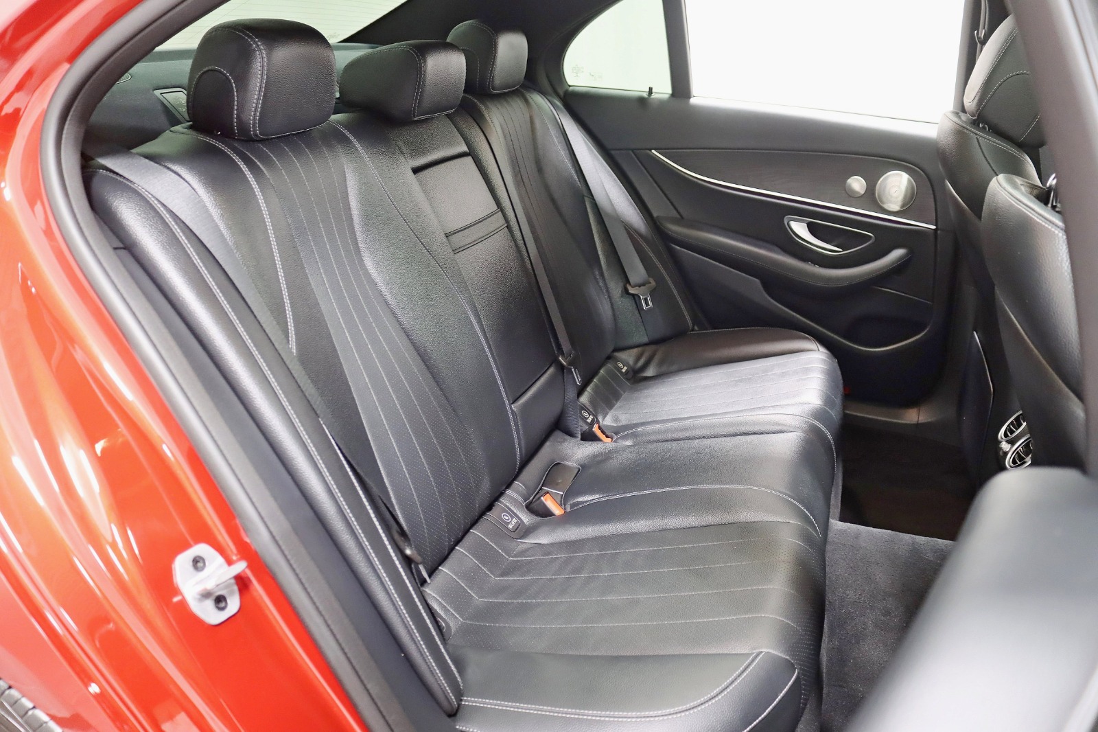 2021 MERCEDES-BENZ E-CLASS - Image 34