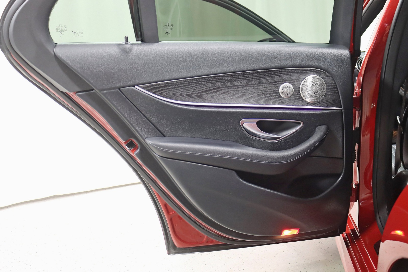 2021 MERCEDES-BENZ E-CLASS - Image 40