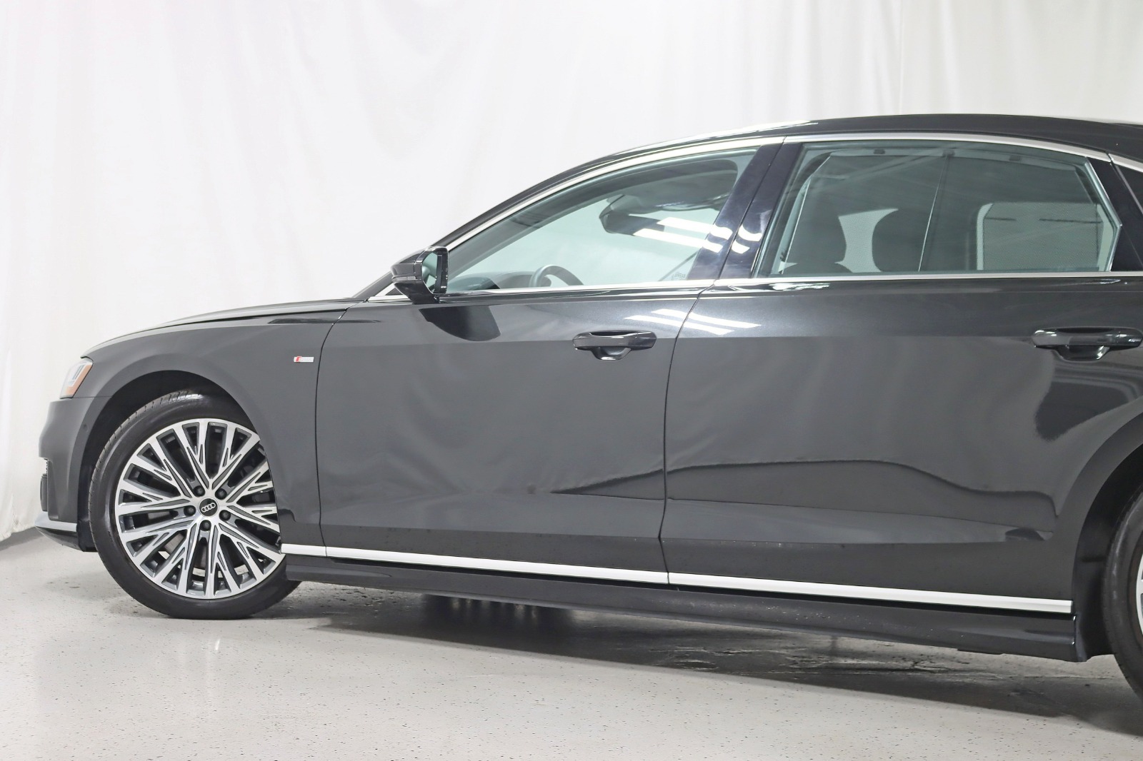 2021 AUDI A8 L - Image 12