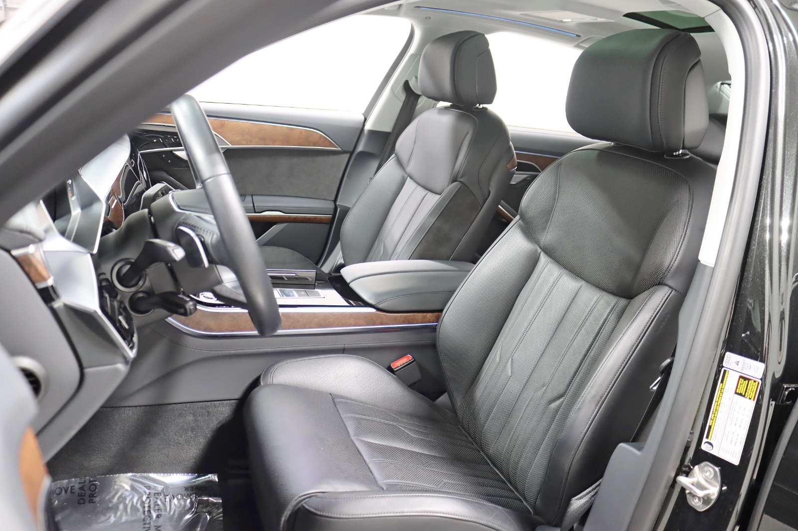 2021 AUDI A8 L - Image 31