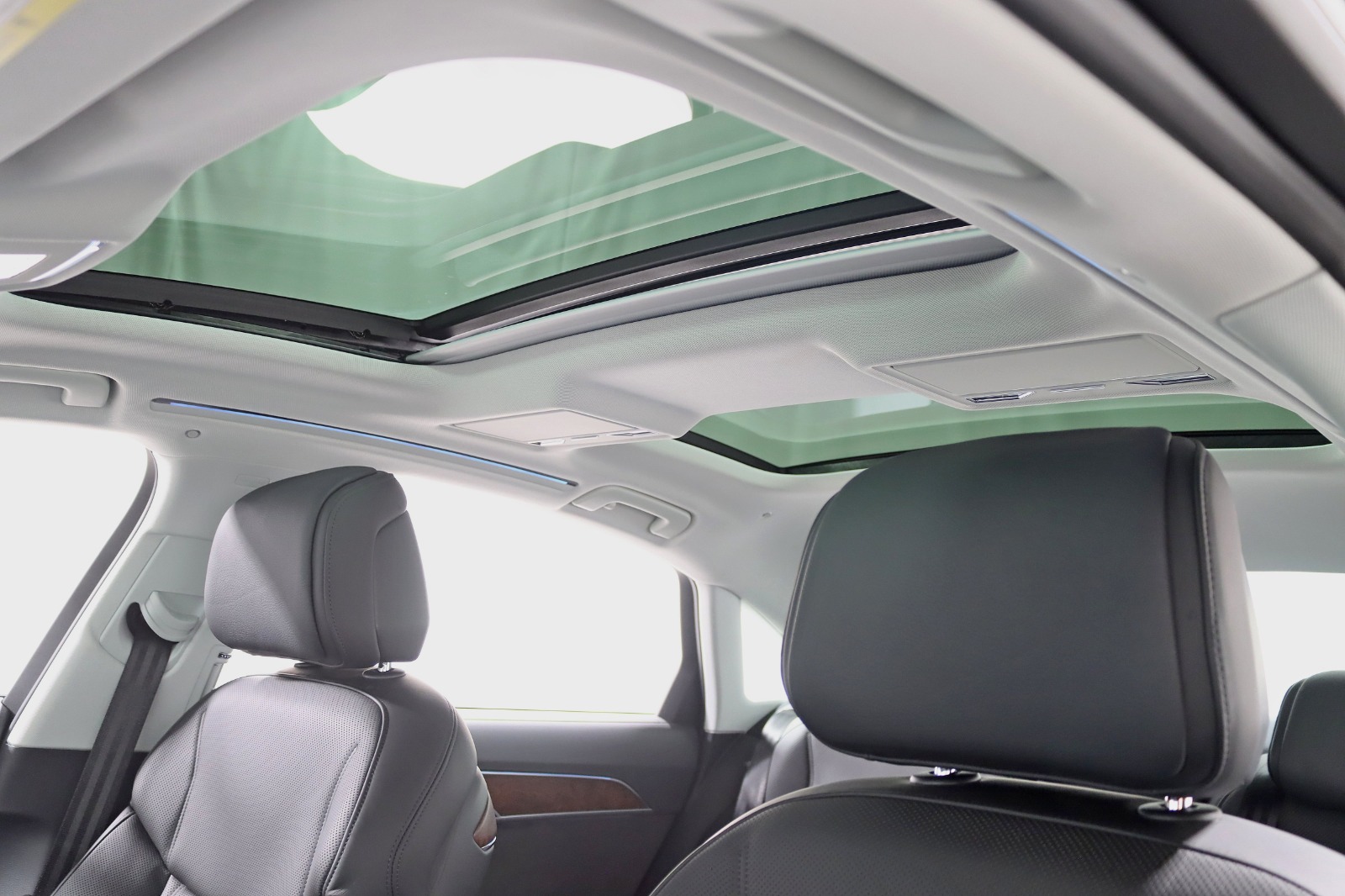 2021 AUDI A8 L - Image 35