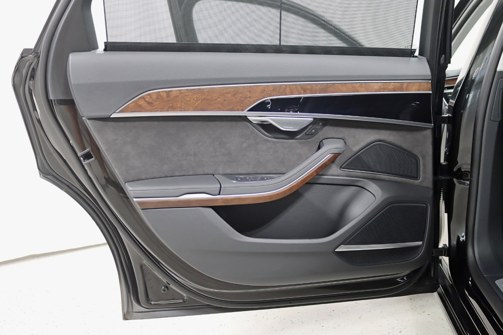 2021 AUDI A8 L - Image 41