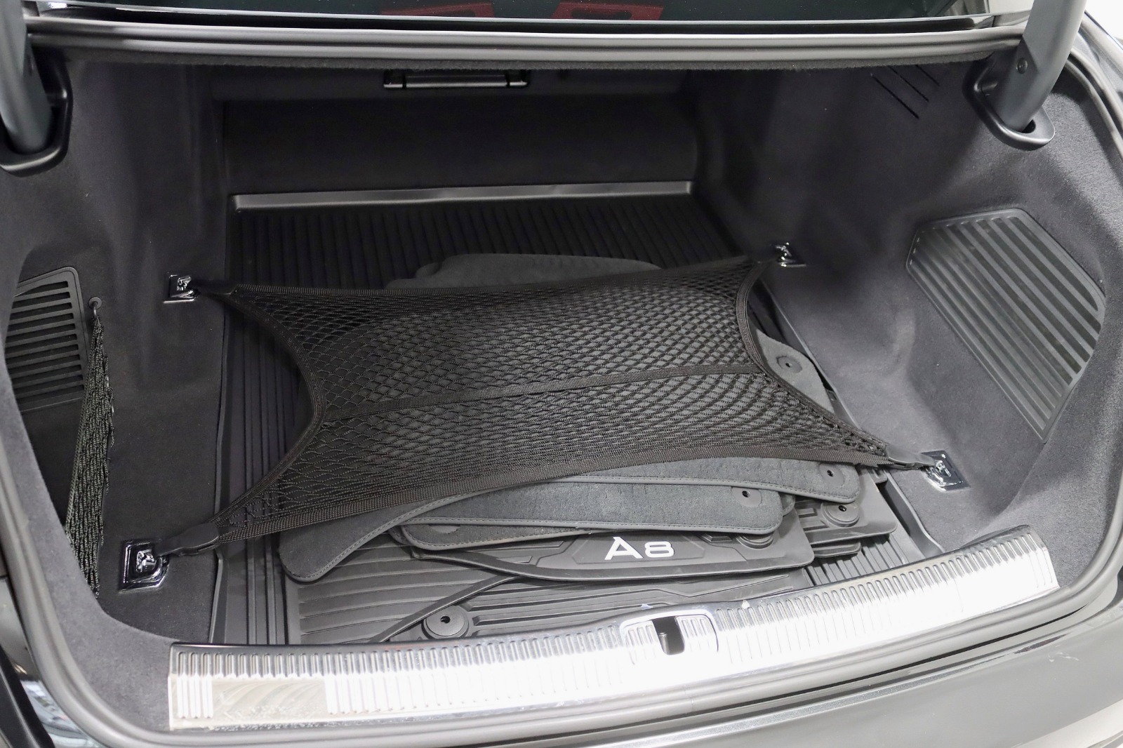 2021 AUDI A8 L - Image 44