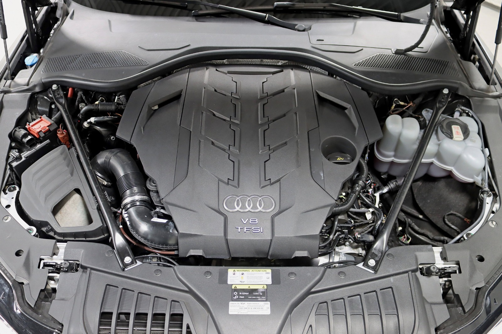 2021 AUDI A8 L - Image 46