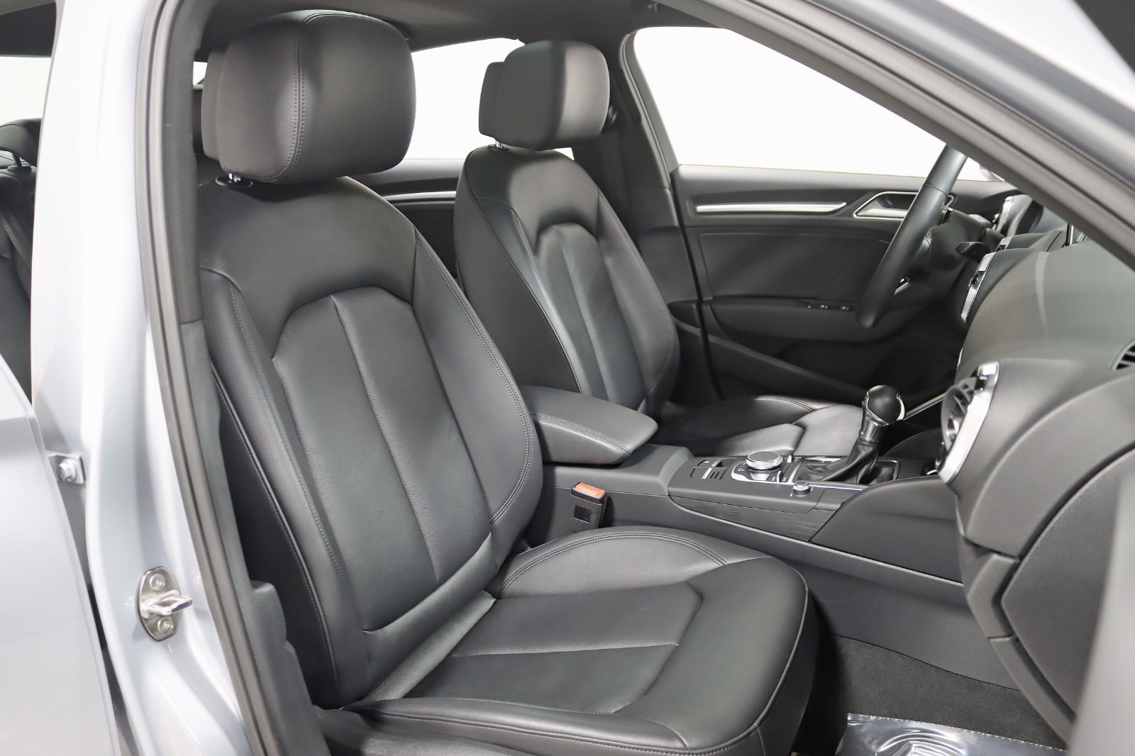 2018 AUDI A3 - Image 29