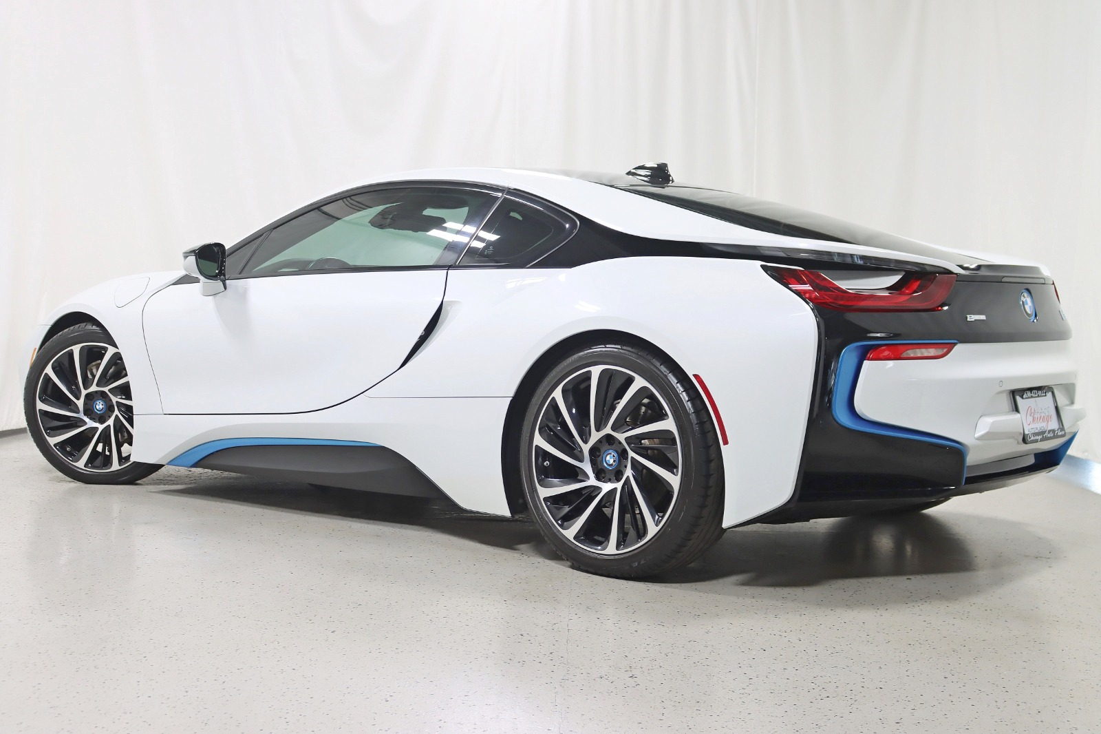 2016 BMW I8 - Image 11