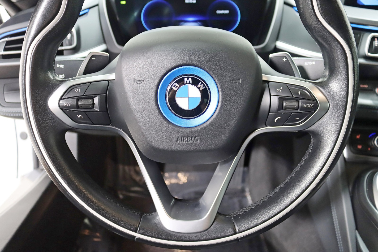 2016 BMW I8 - Image 17