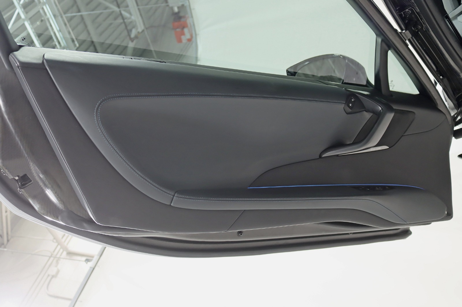 2016 BMW I8 - Image 35