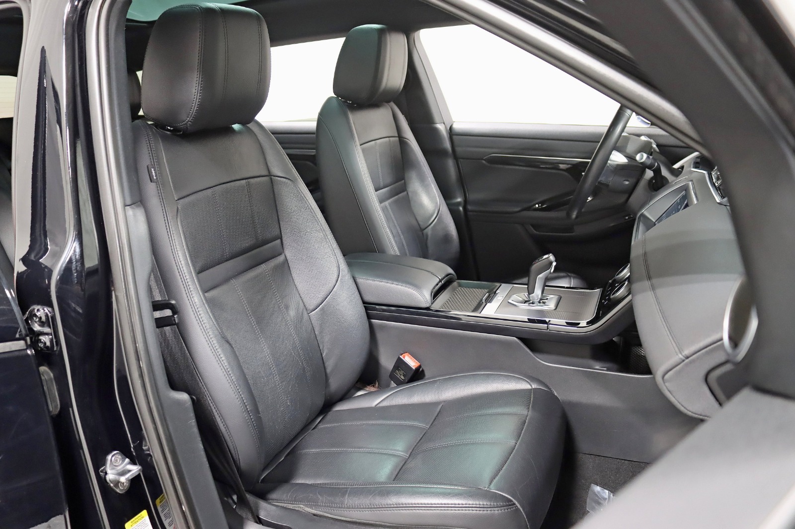 2020 LAND ROVER RANGE ROVER EVOQUE - Image 27