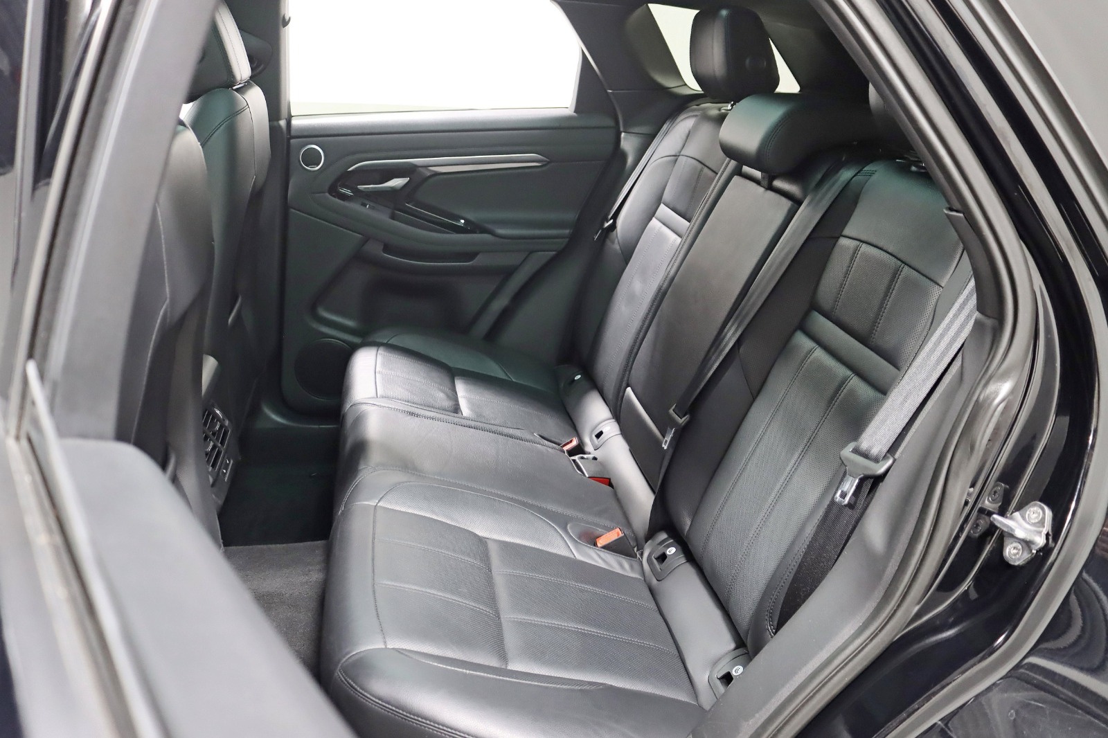 2020 LAND ROVER RANGE ROVER EVOQUE - Image 28