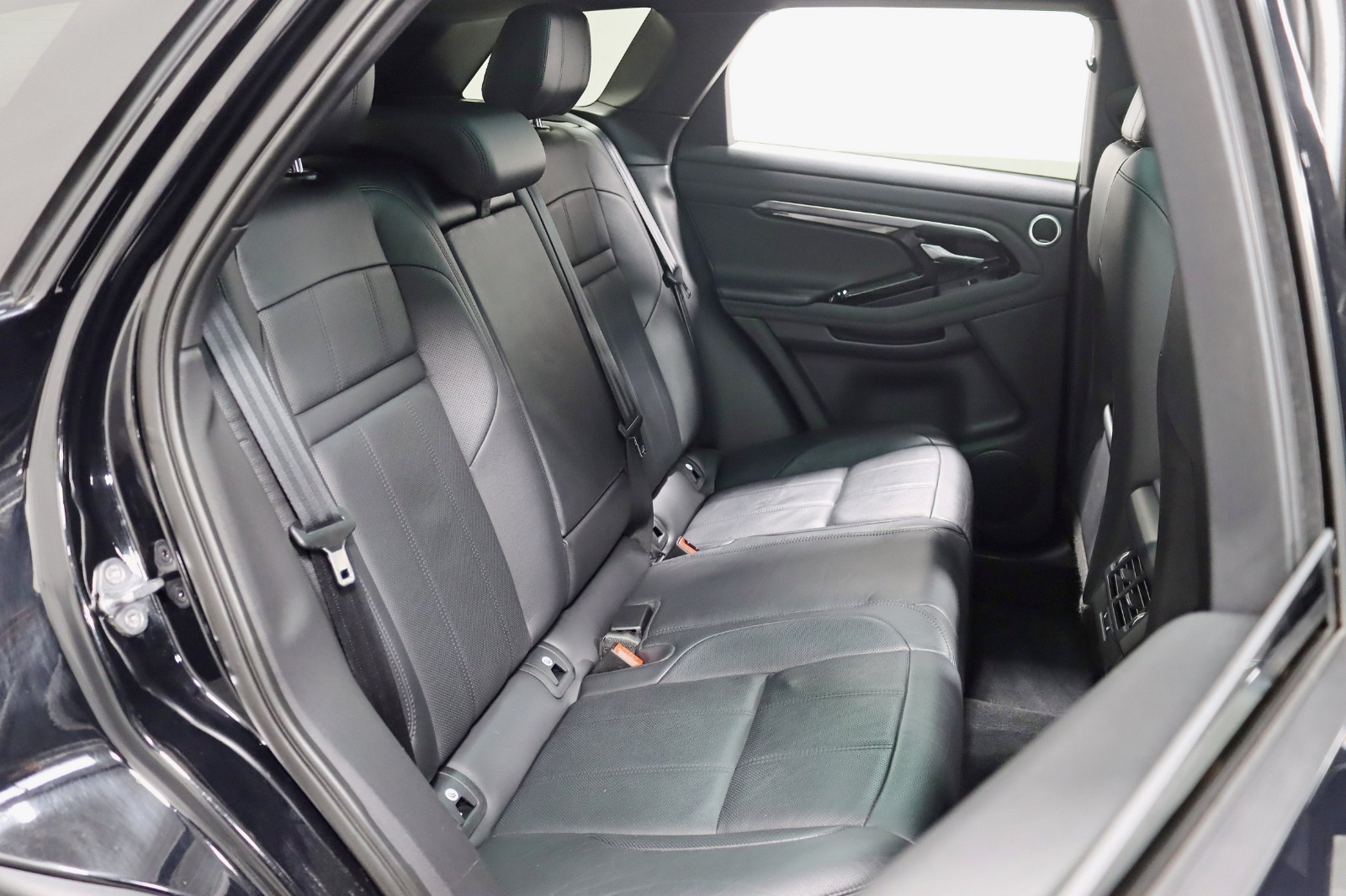 2020 LAND ROVER RANGE ROVER EVOQUE - Image 29