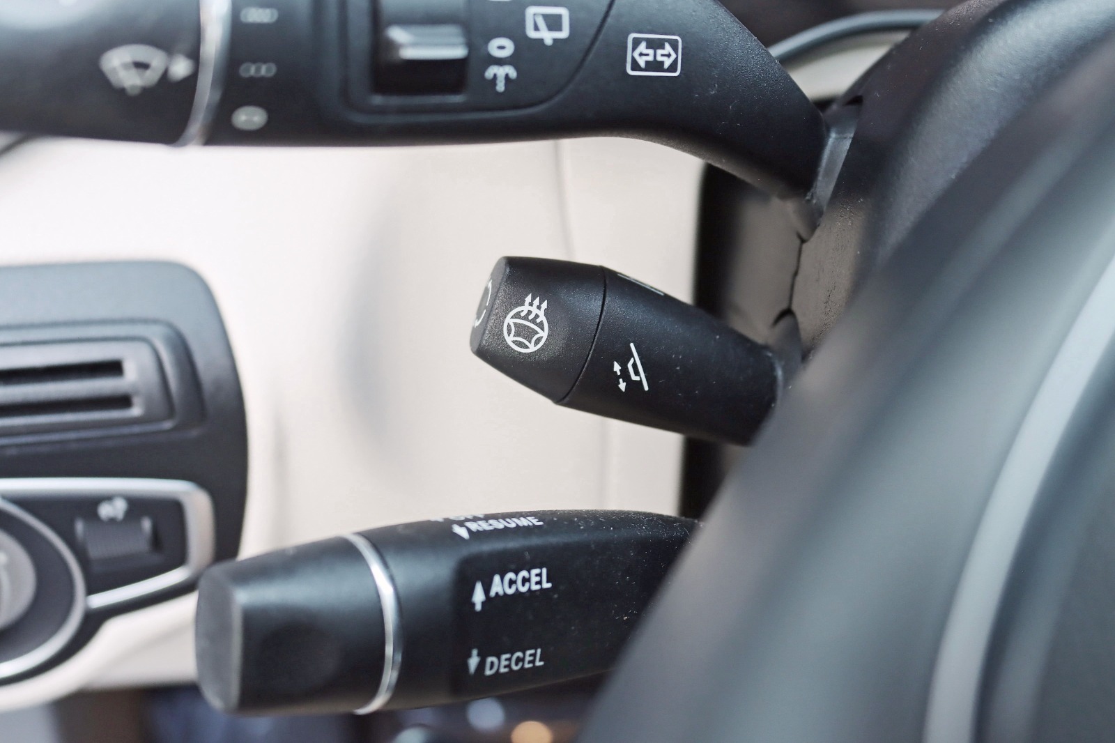 2017 MERCEDES-BENZ GLC-CLASS - Image 18