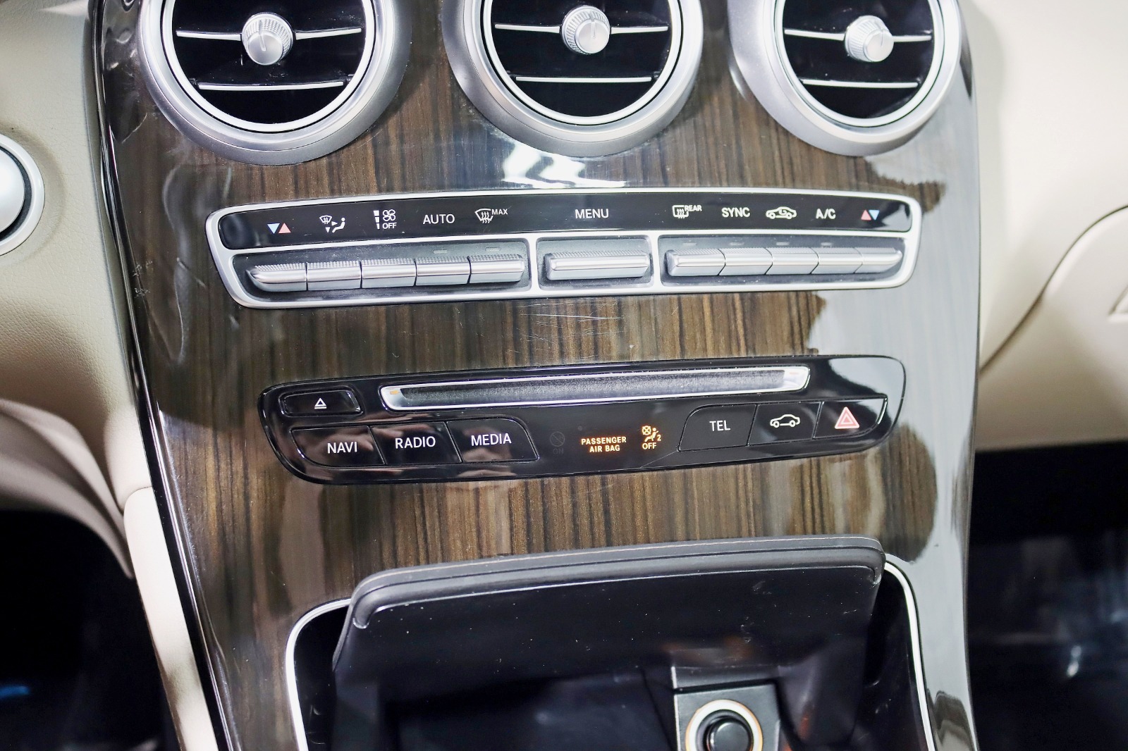 2017 MERCEDES-BENZ GLC-CLASS - Image 26