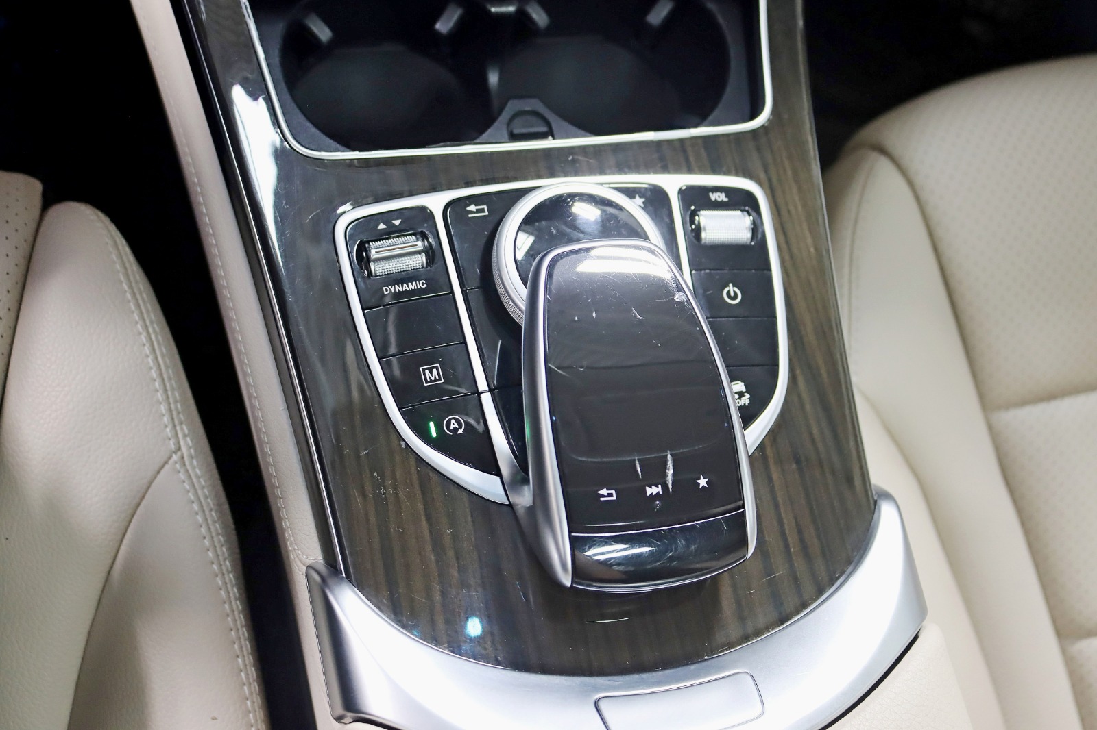 2017 MERCEDES-BENZ GLC-CLASS - Image 27