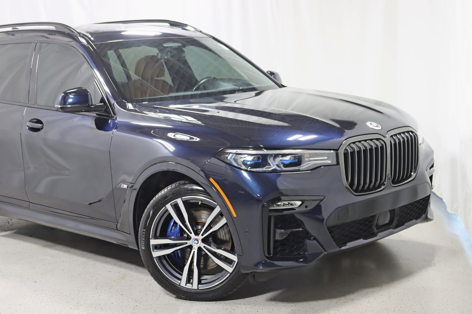 2022 BMW X7 - Image 3