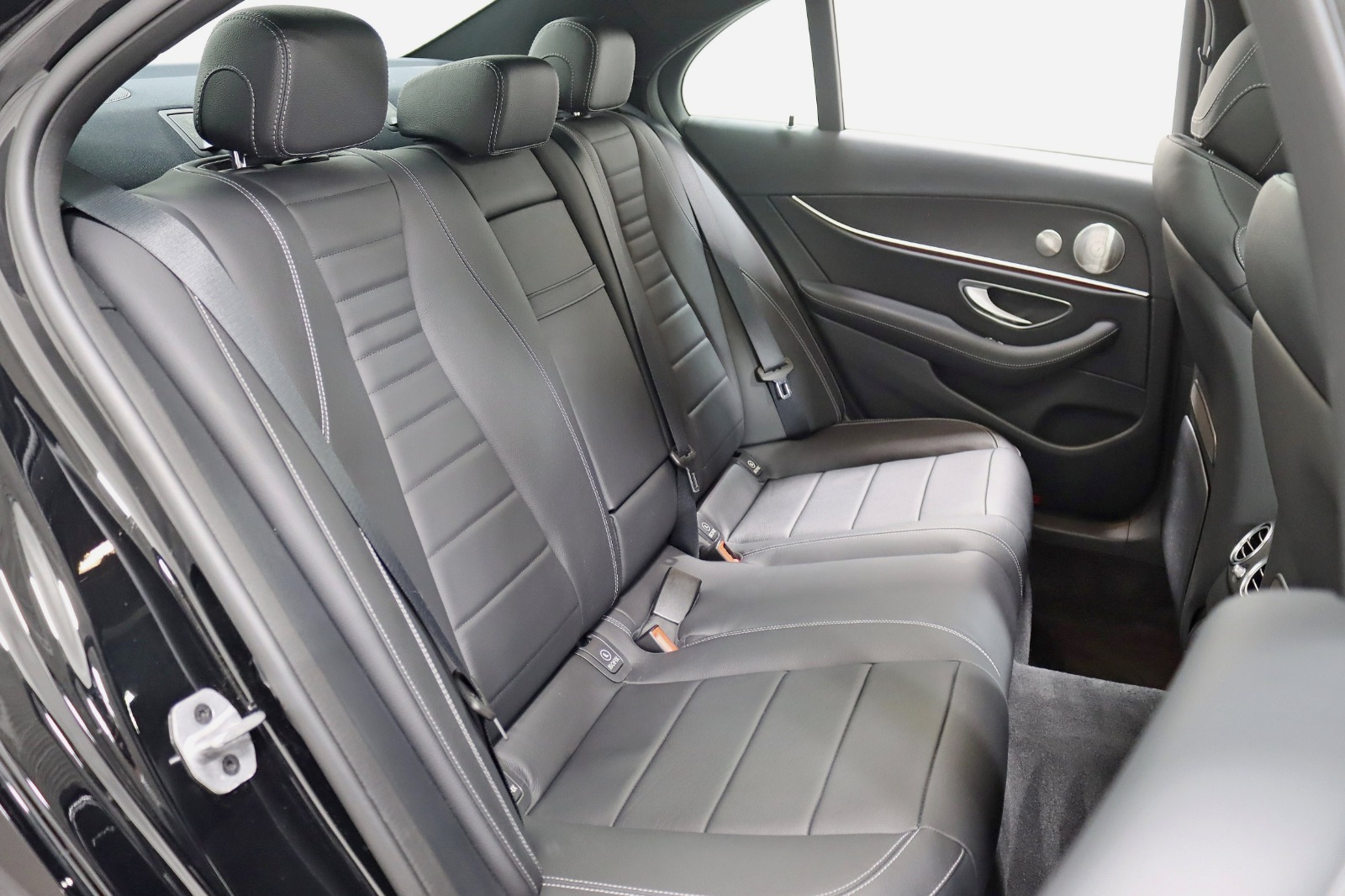 2022 MERCEDES-BENZ E-CLASS - Image 35