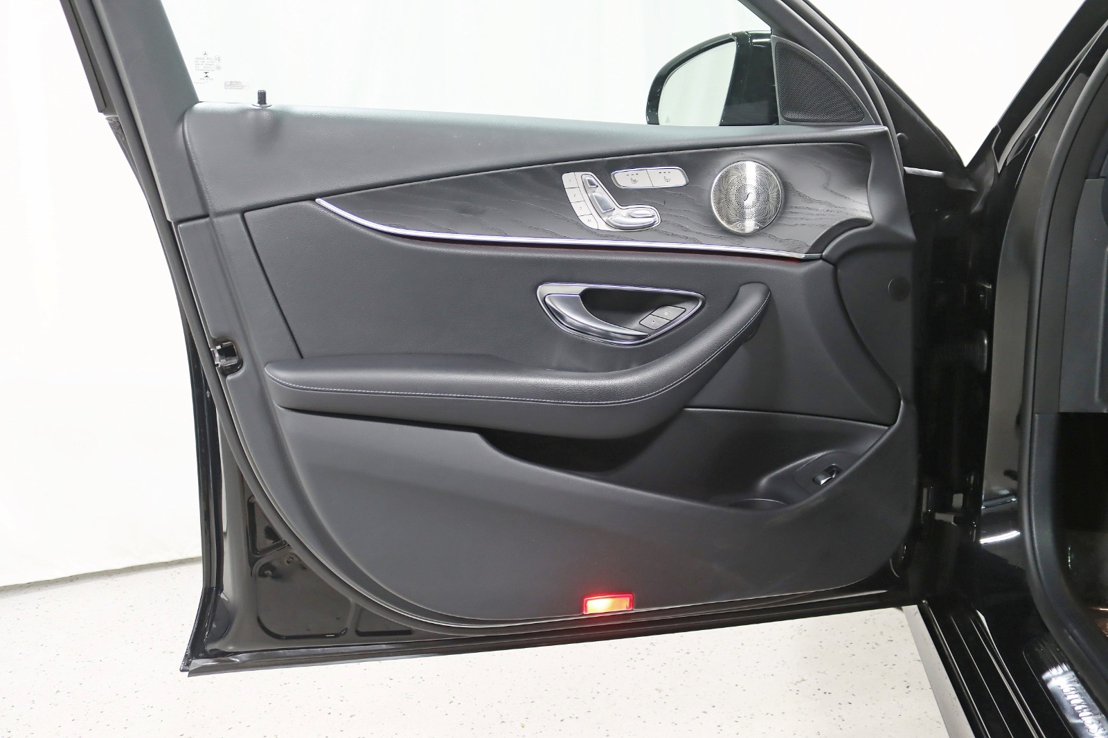 2022 MERCEDES-BENZ E-CLASS - Image 38