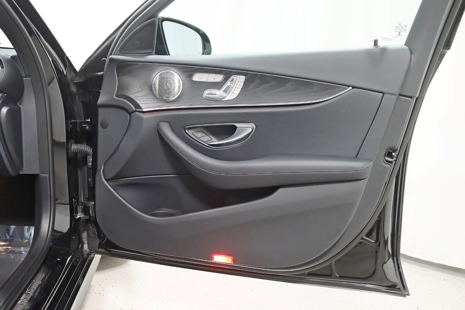 2022 MERCEDES-BENZ E-CLASS - Image 40