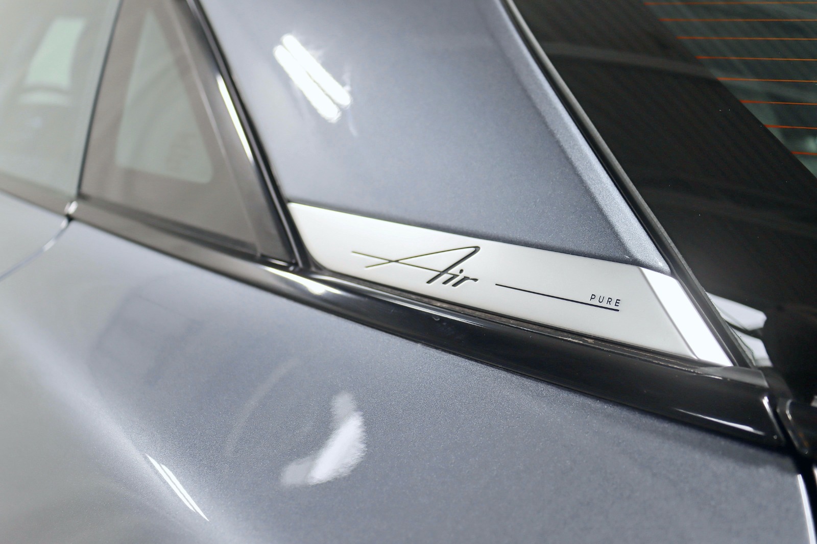 2025 LUCID AIR - Image 14