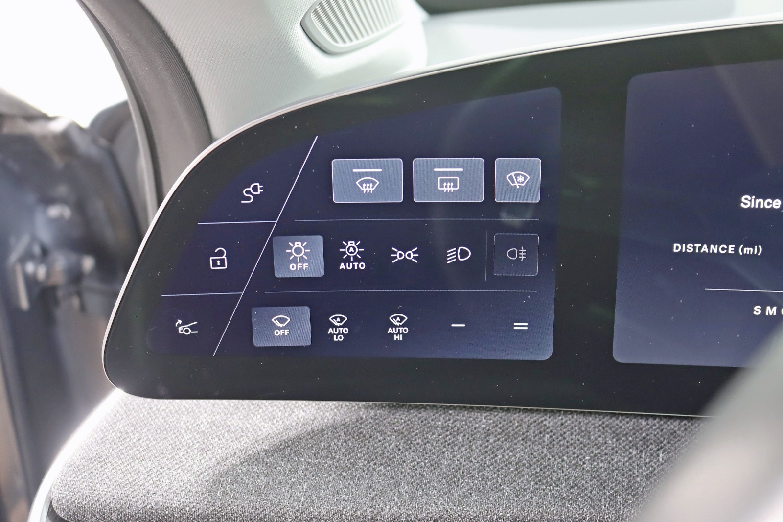 2025 LUCID AIR - Image 18