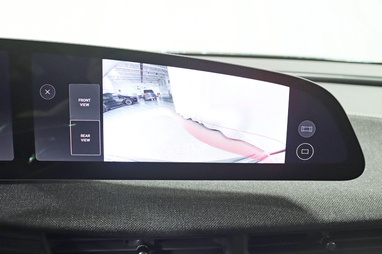 2025 LUCID AIR - Image 21