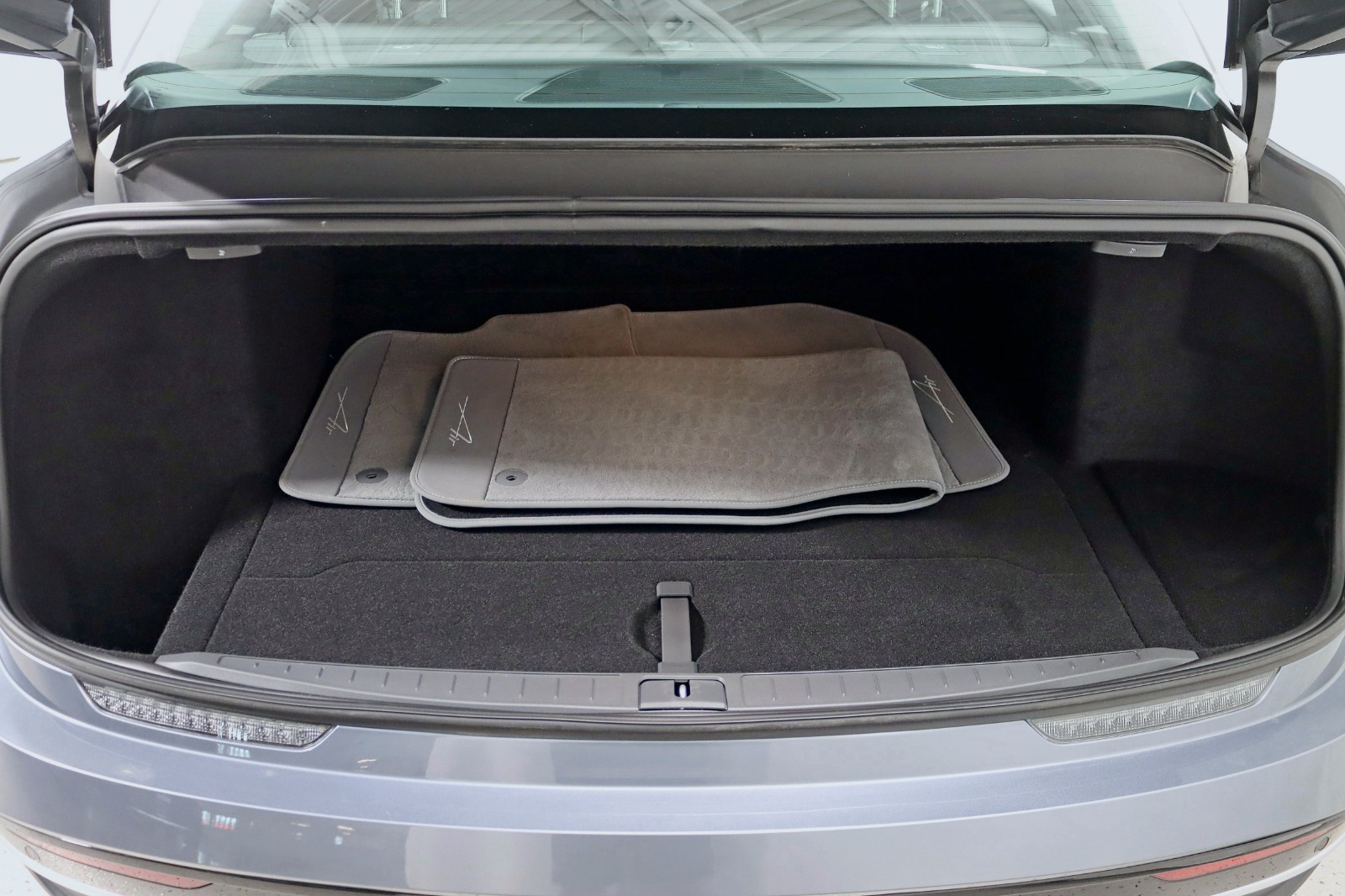 2025 LUCID AIR - Image 42