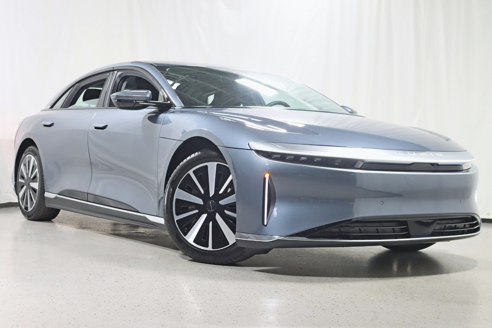 2025 LUCID AIR - Image 8