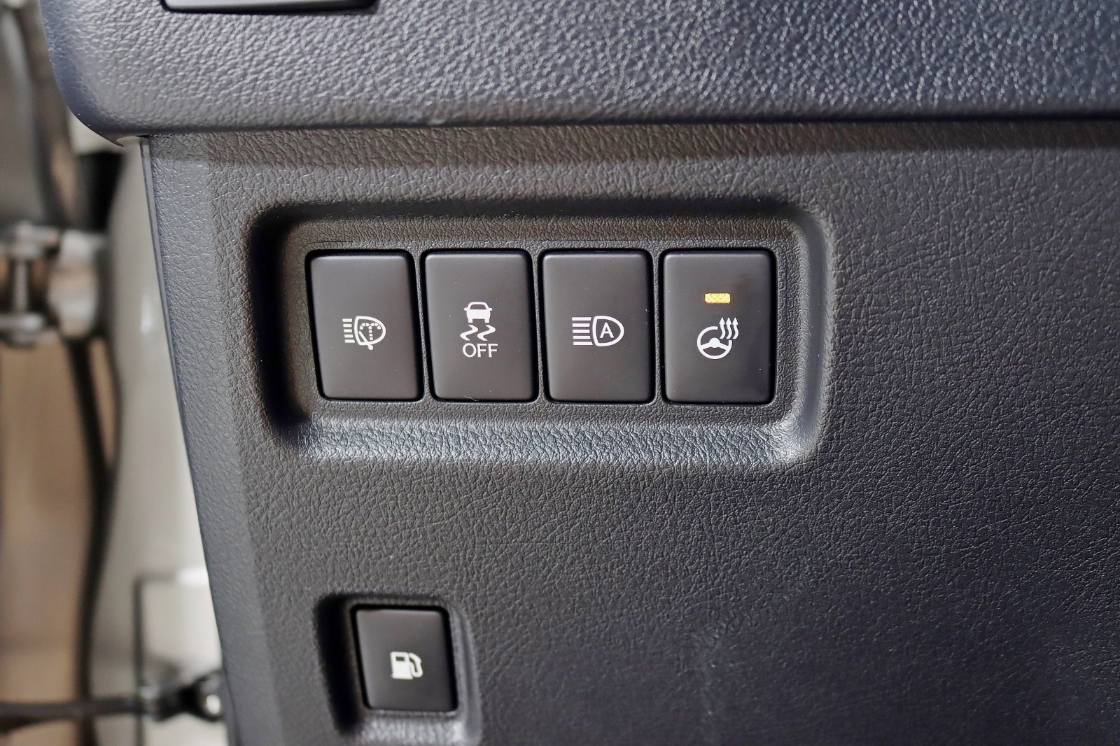 2022 LEXUS GX - Image 16