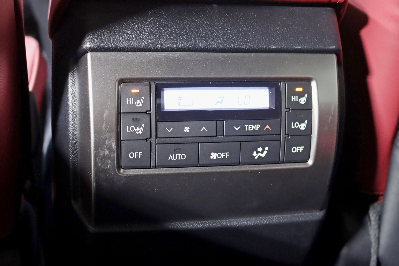 2022 LEXUS GX - Image 25