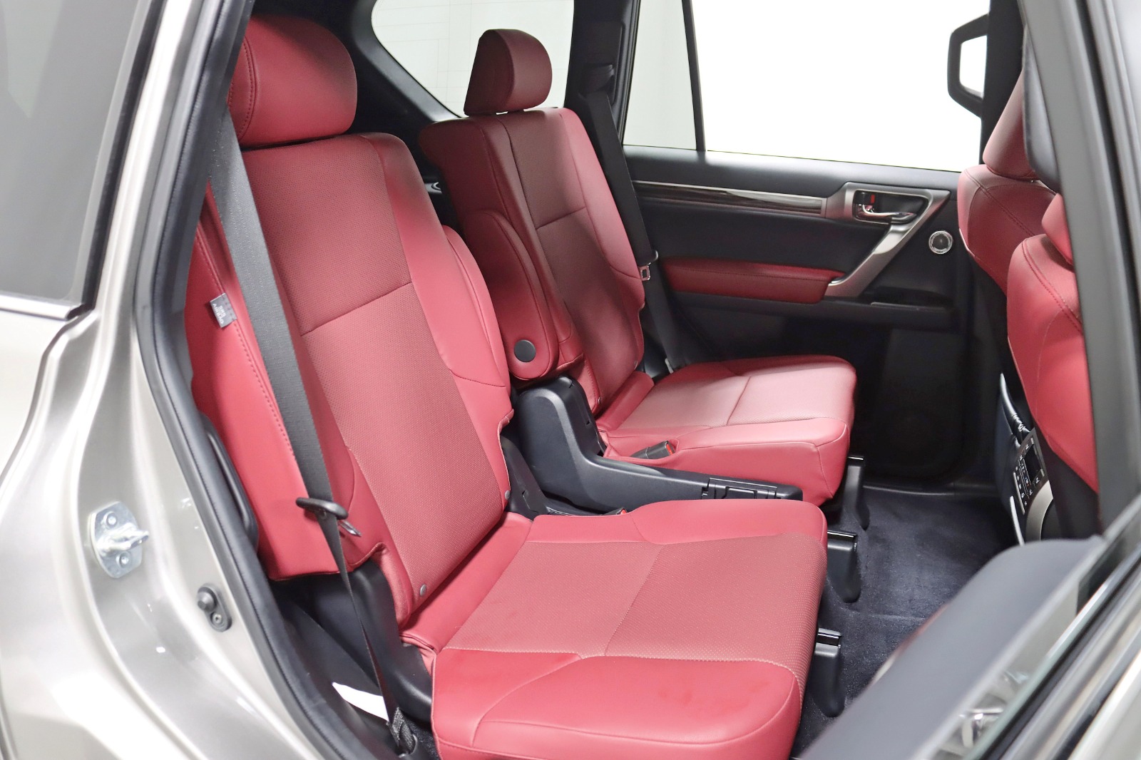 2022 LEXUS GX - Image 29