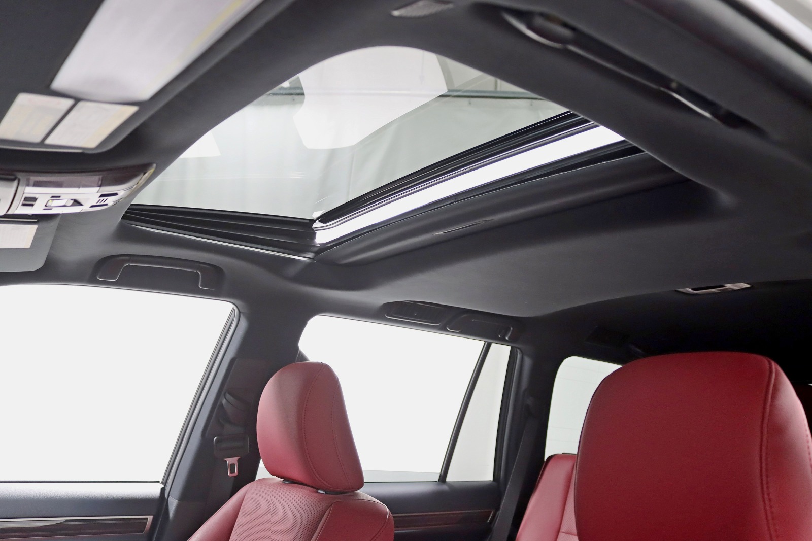 2022 LEXUS GX - Image 31