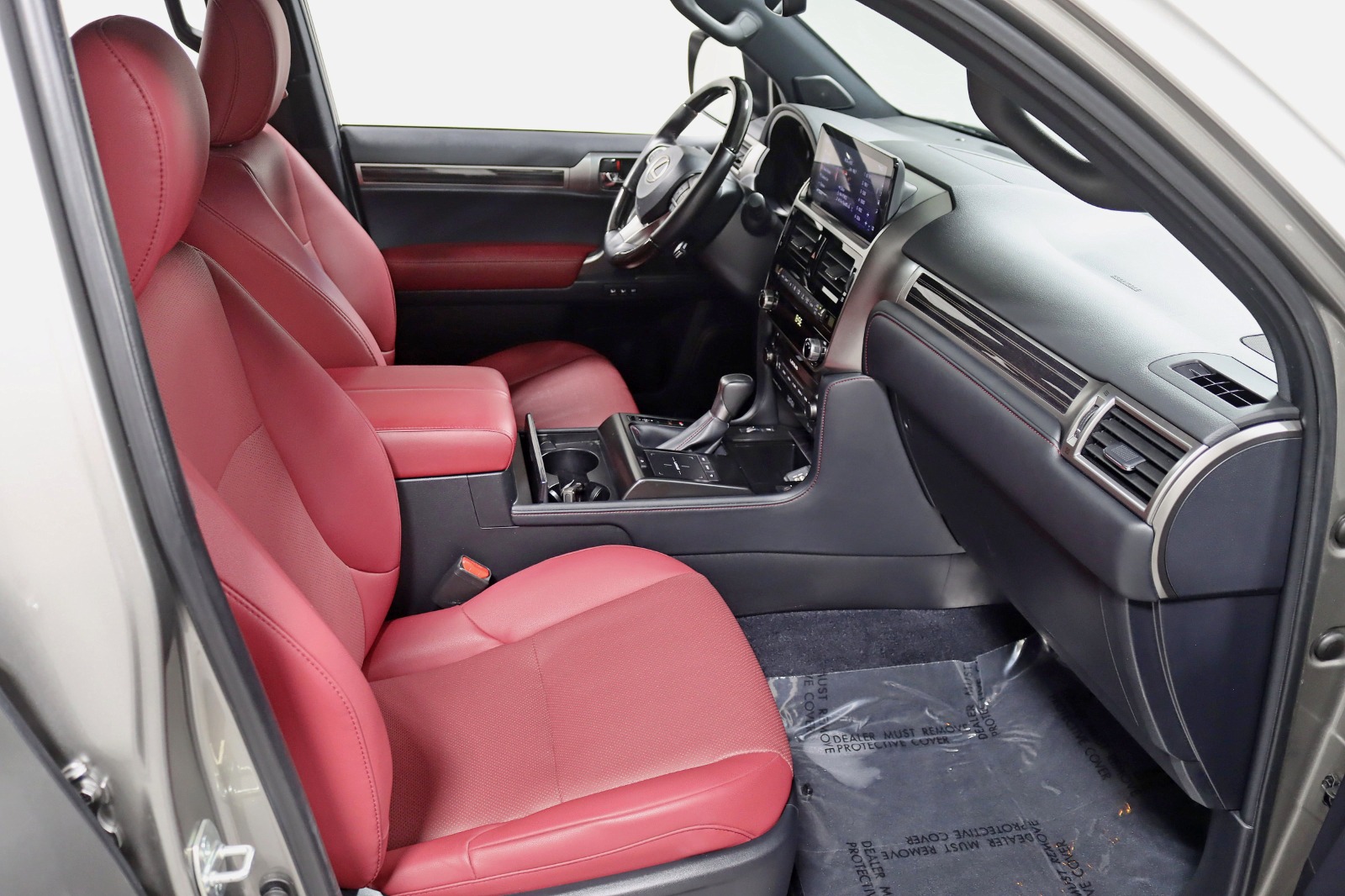 2022 LEXUS GX - Image 32