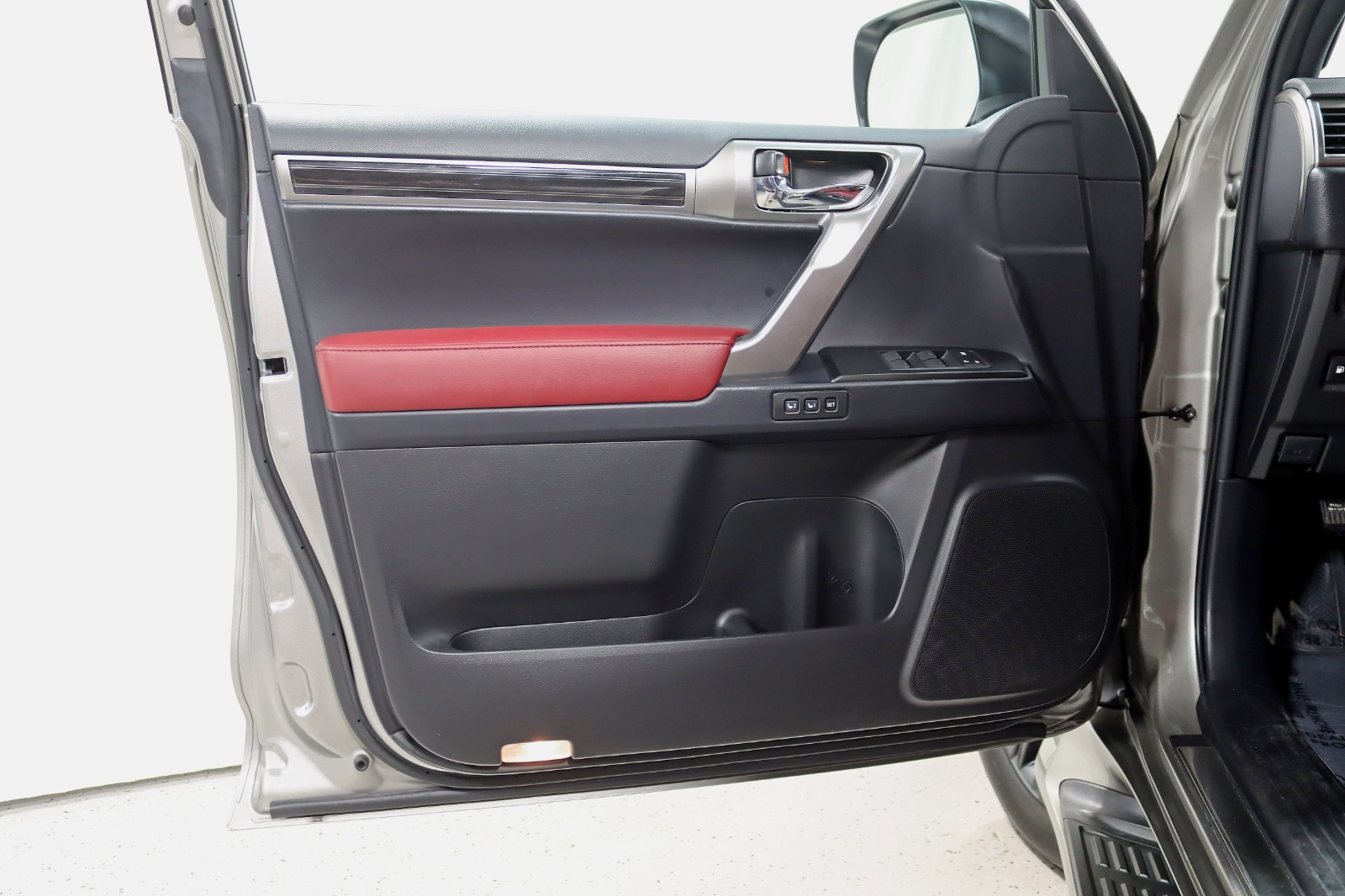 2022 LEXUS GX - Image 33