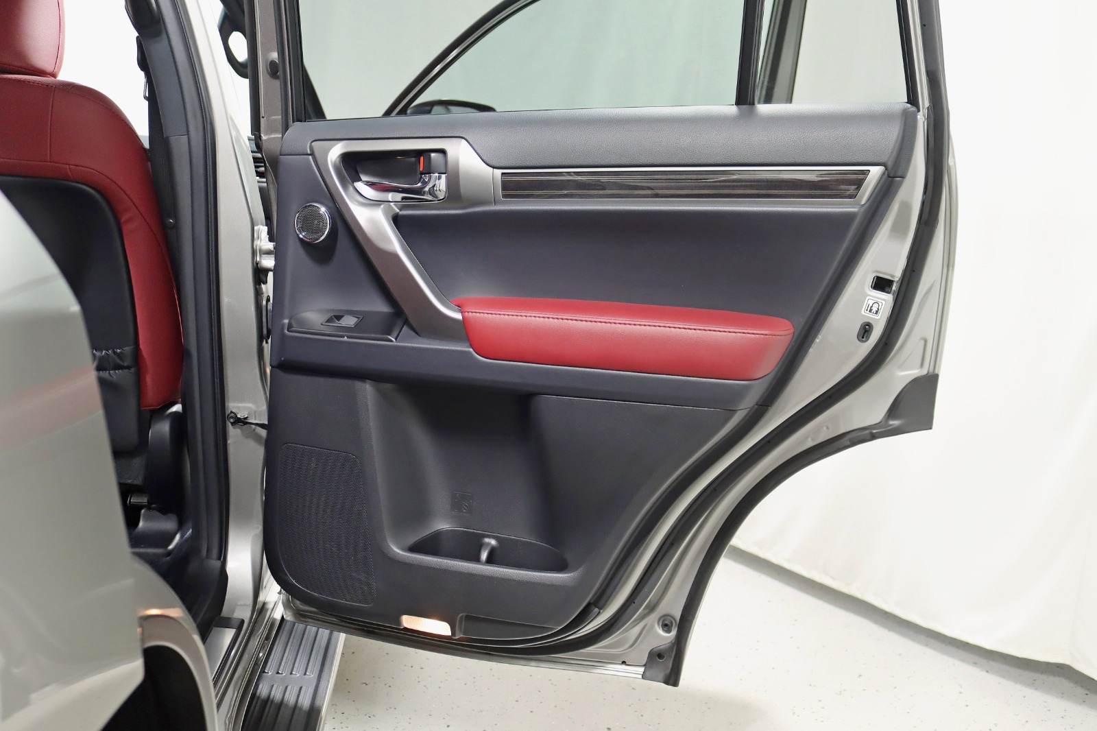 2022 LEXUS GX - Image 36