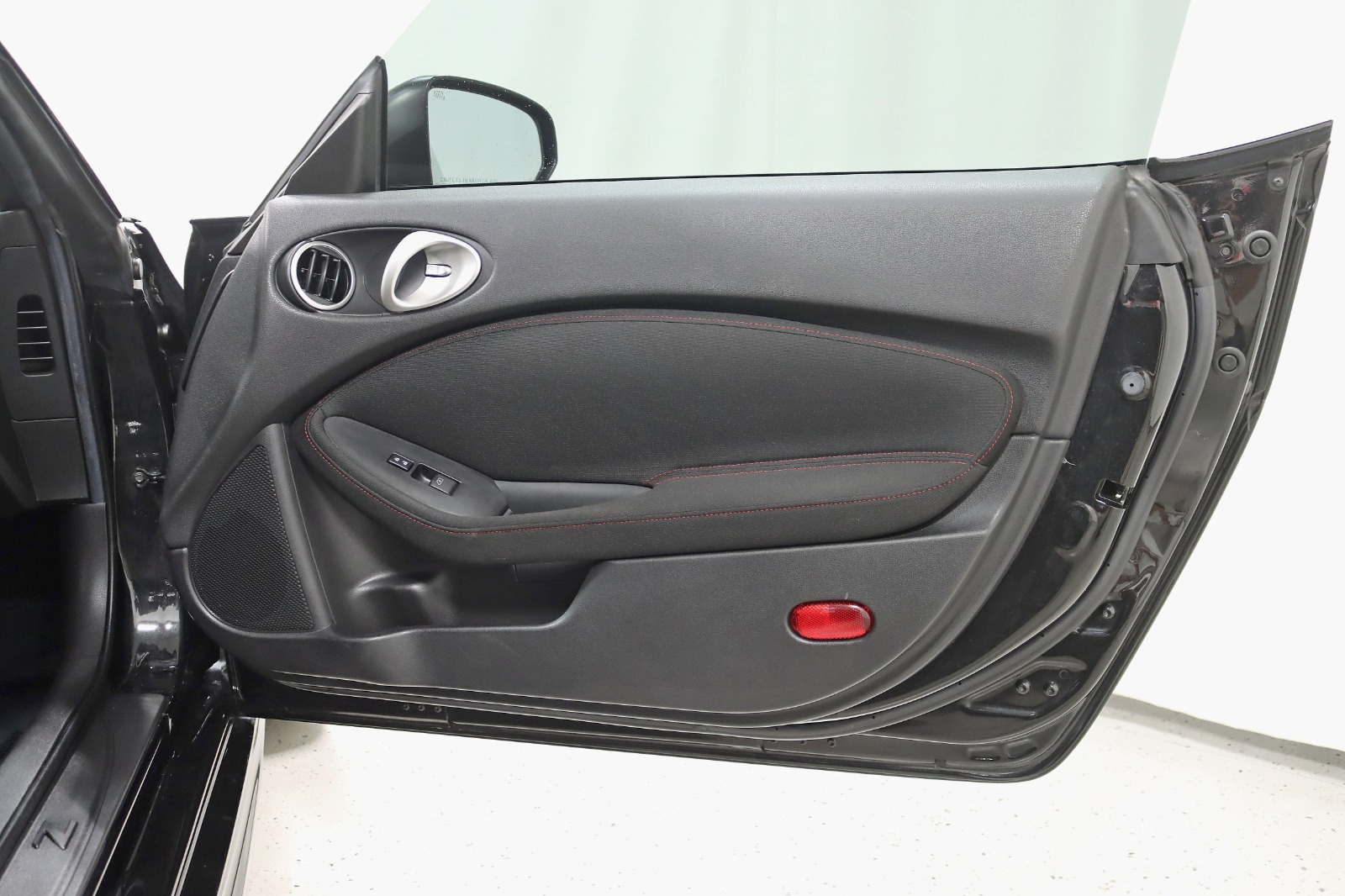 2013 NISSAN 370Z - Image 27