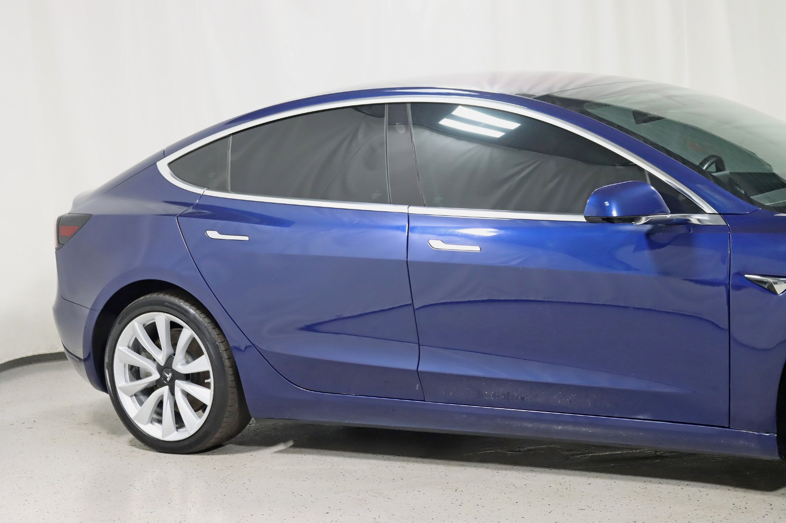 2018 TESLA MODEL 3 - Image 4