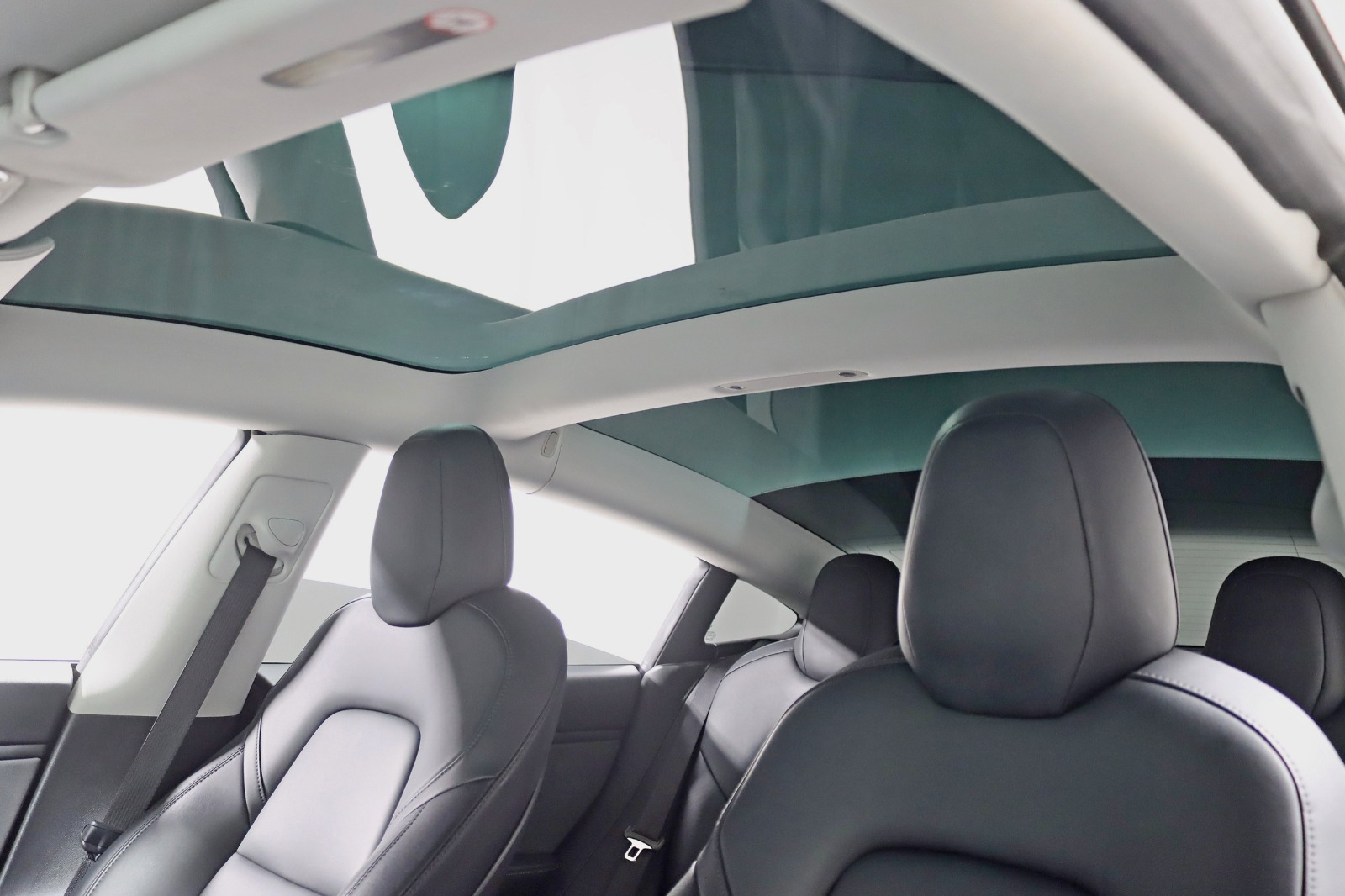 2018 TESLA MODEL 3 - Image 31