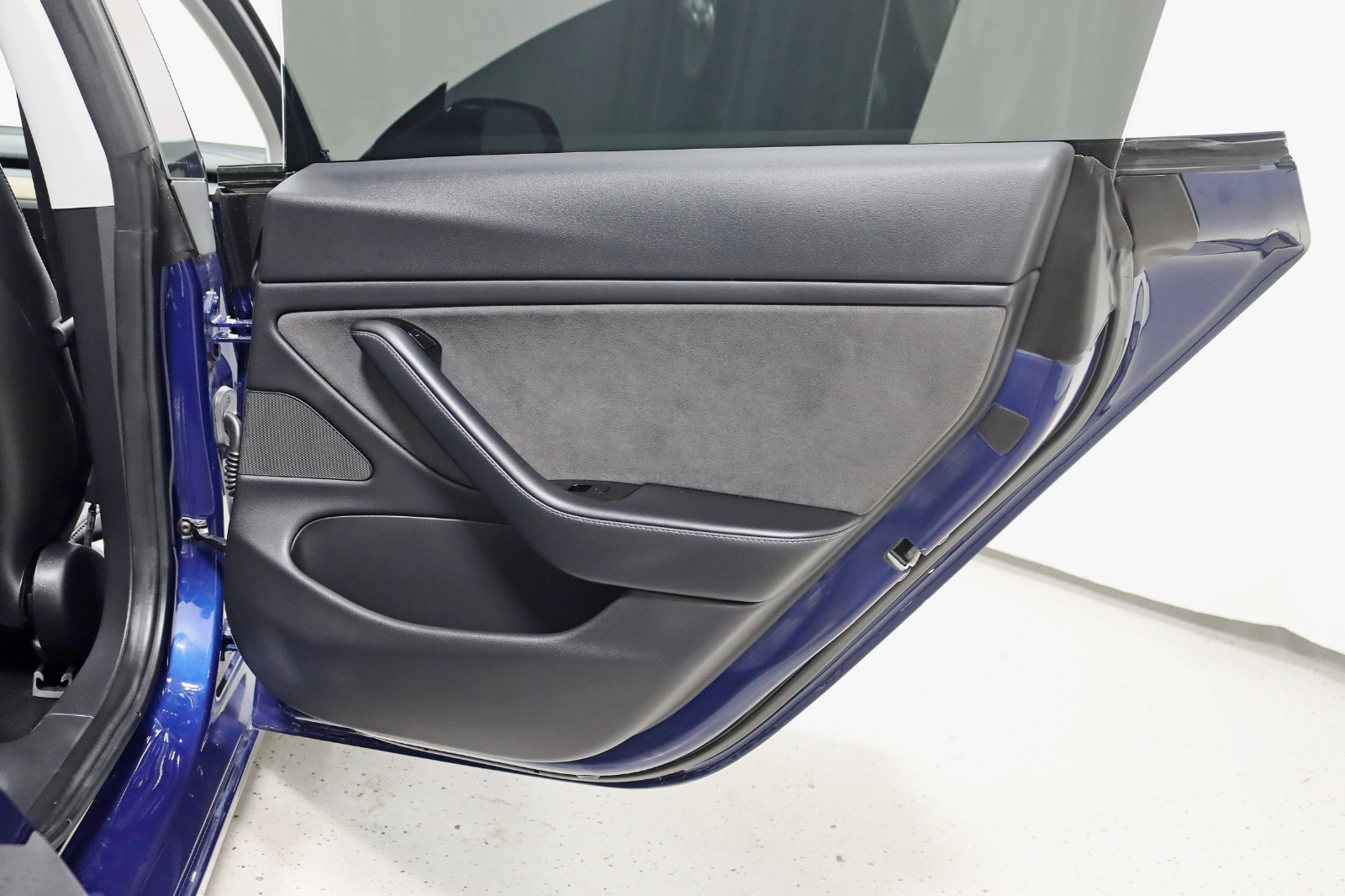 2018 TESLA MODEL 3 - Image 36