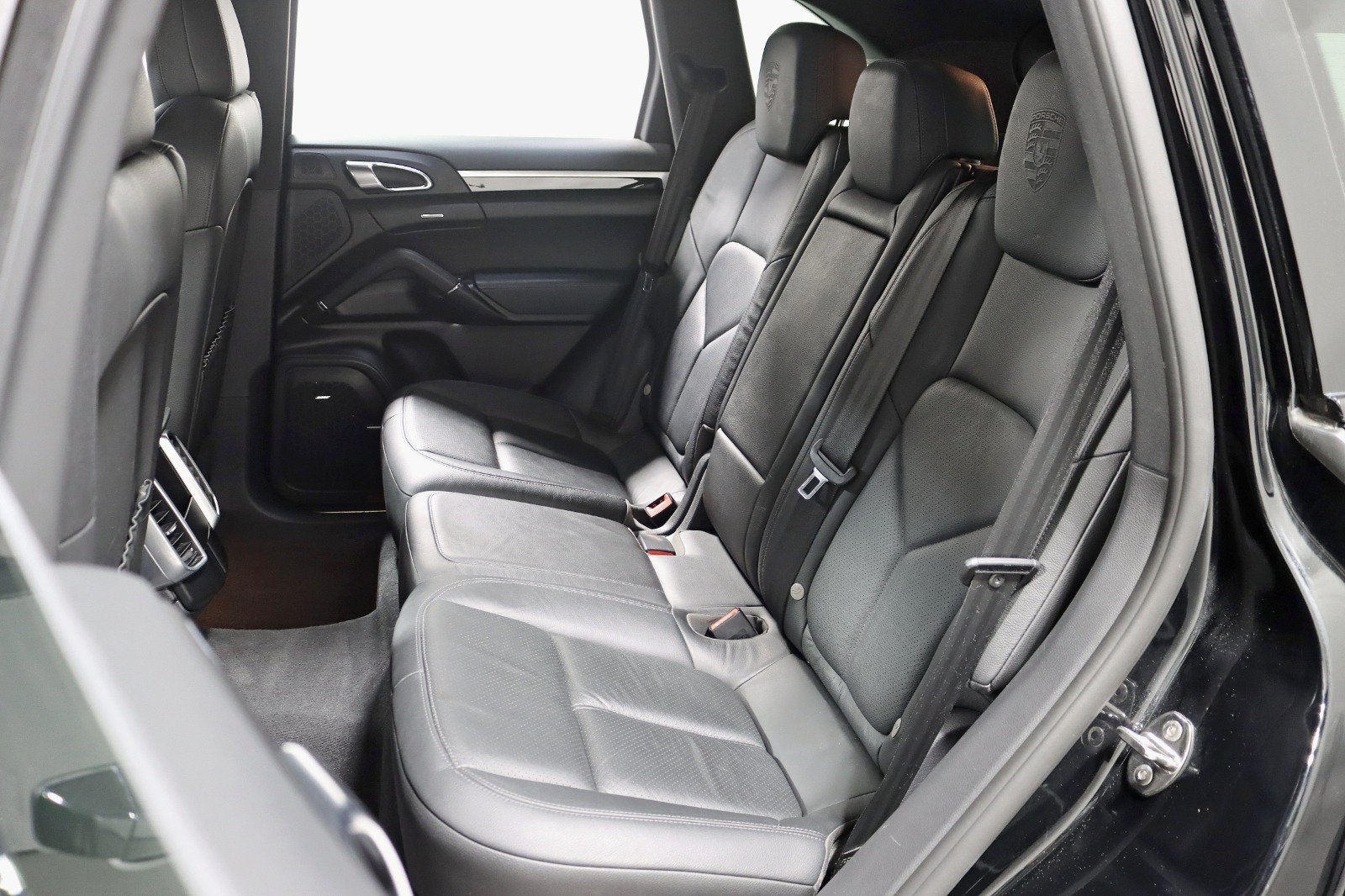 2014 PORSCHE CAYENNE - Image 27