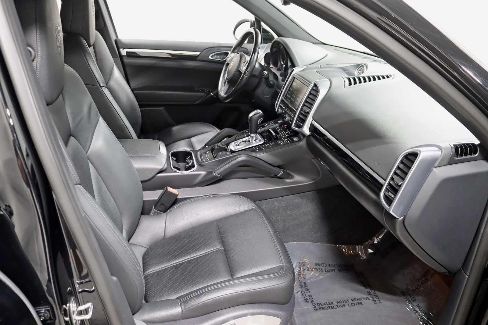 2014 PORSCHE CAYENNE - Image 30