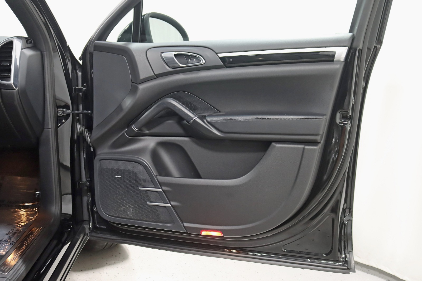 2014 PORSCHE CAYENNE - Image 33