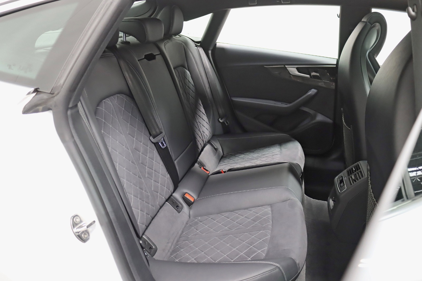 2022 AUDI S5 - Image 29