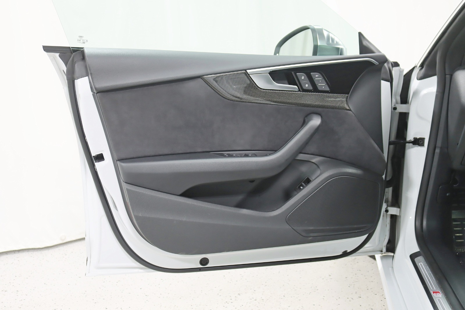 2022 AUDI S5 - Image 32