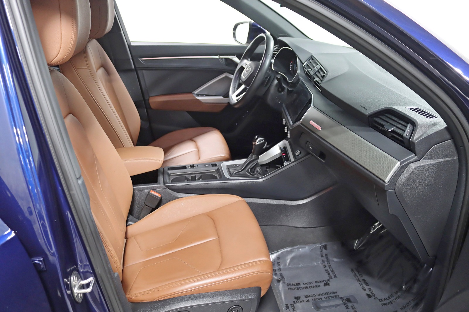 2024 AUDI Q3 - Image 30