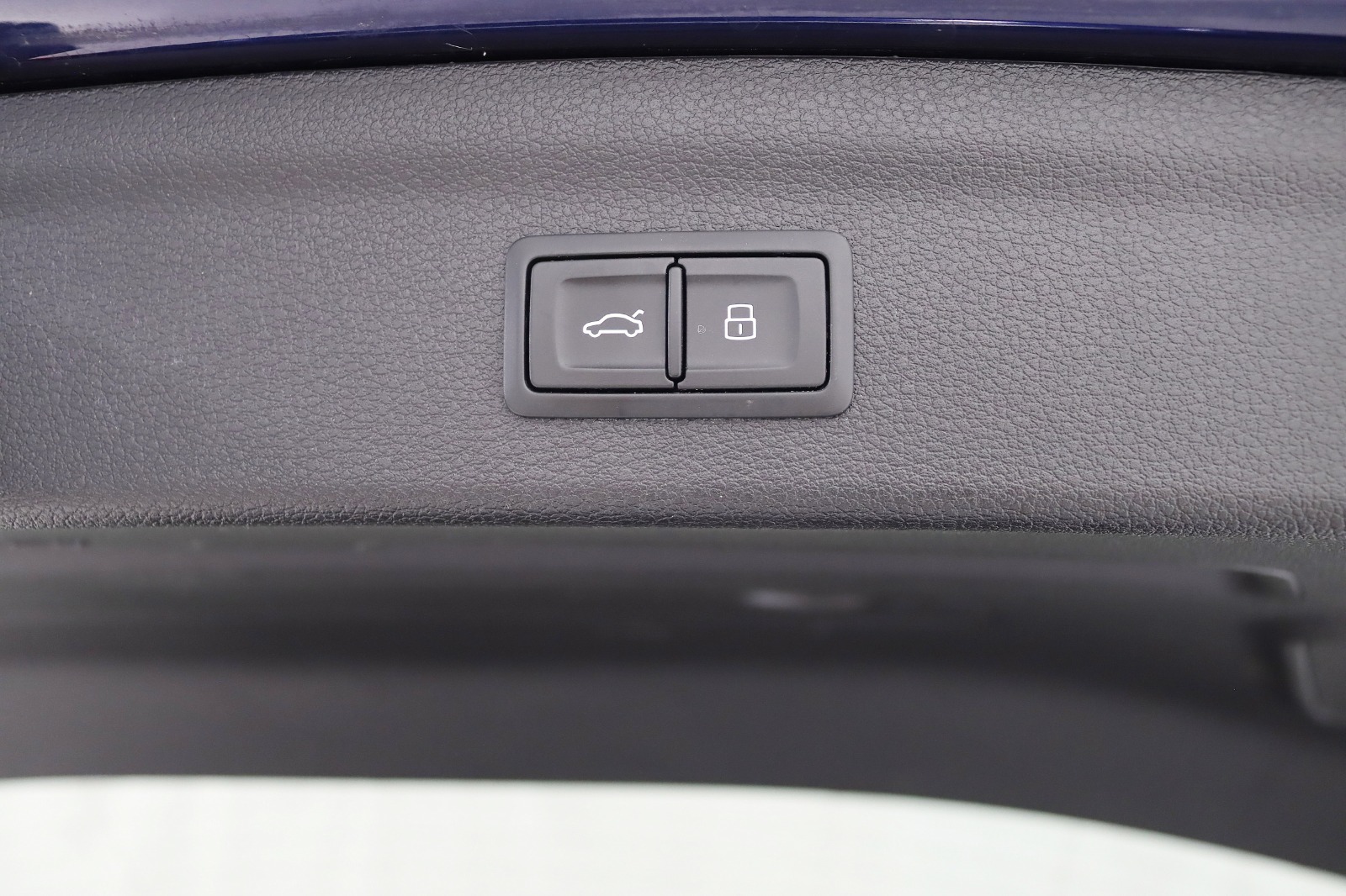 2024 AUDI Q3 - Image 36