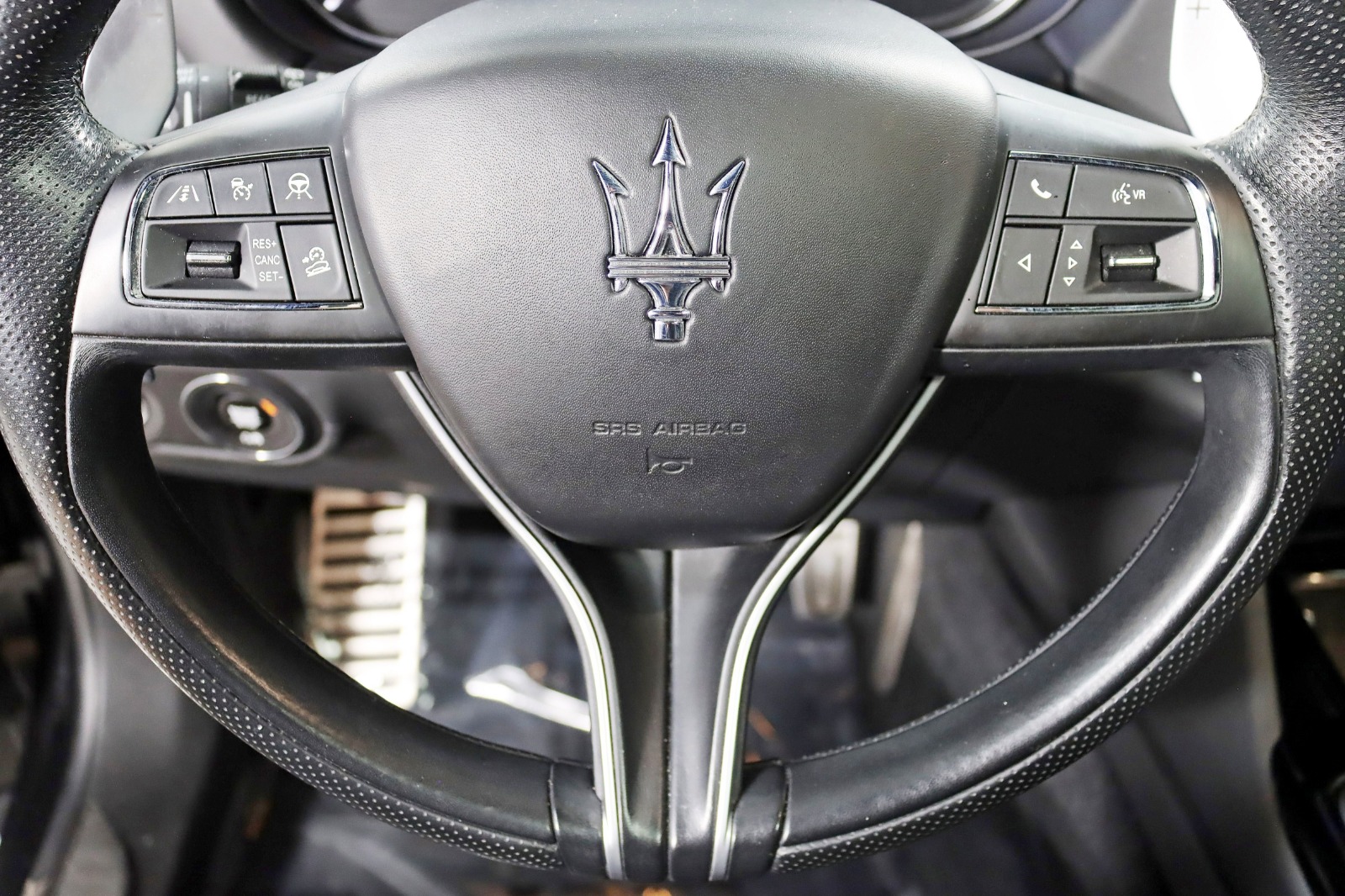 2021 MASERATI LEVANTE - Image 15