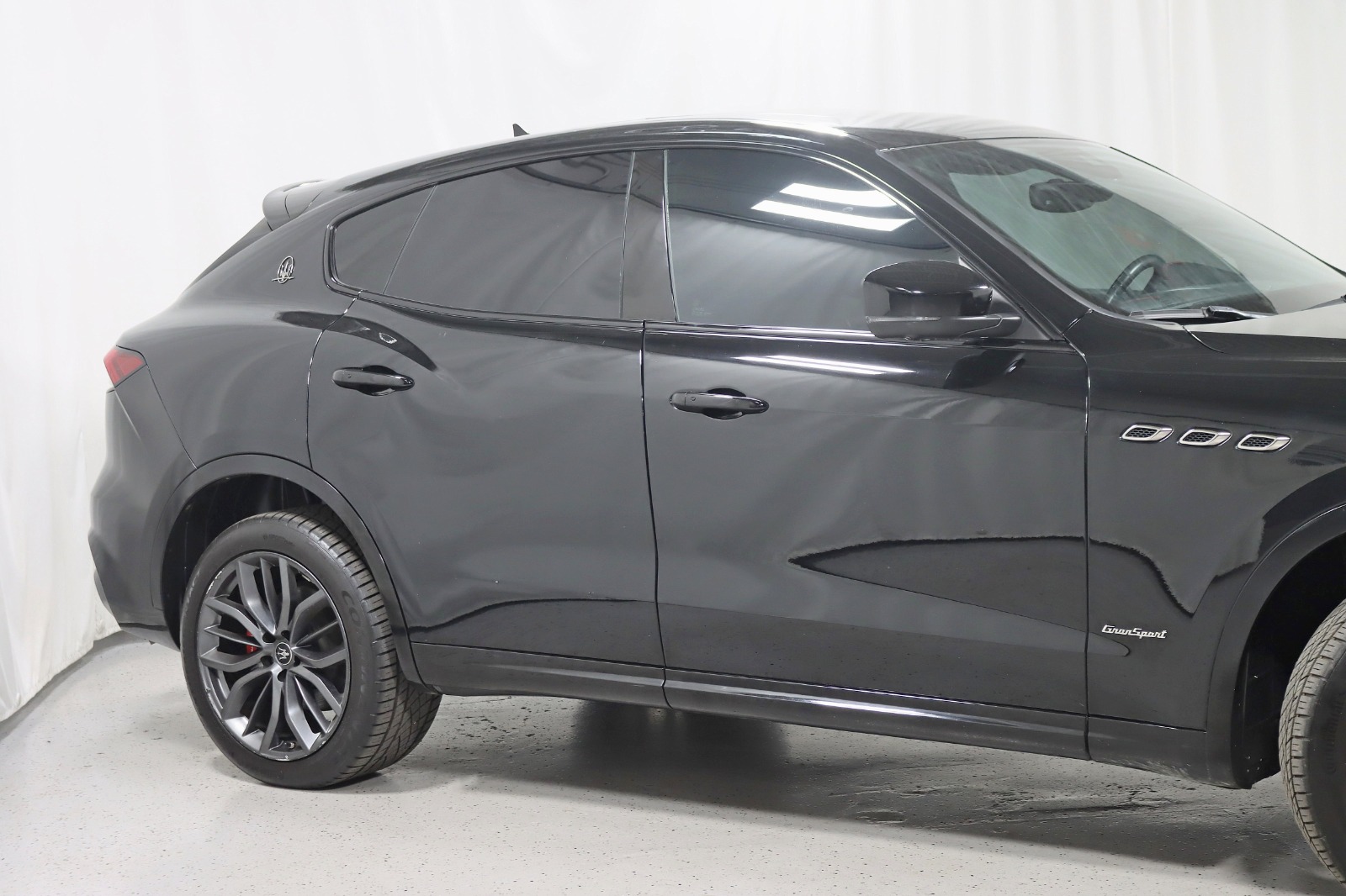 2021 MASERATI LEVANTE - Image 4